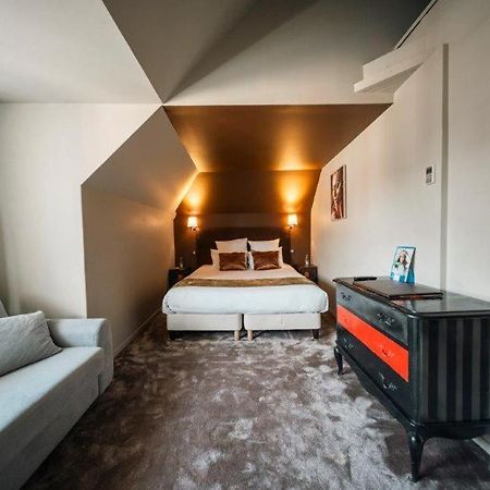 Brit Hotel Privilege Lisieux - La Villa Des Arts Ngoại thất bức ảnh