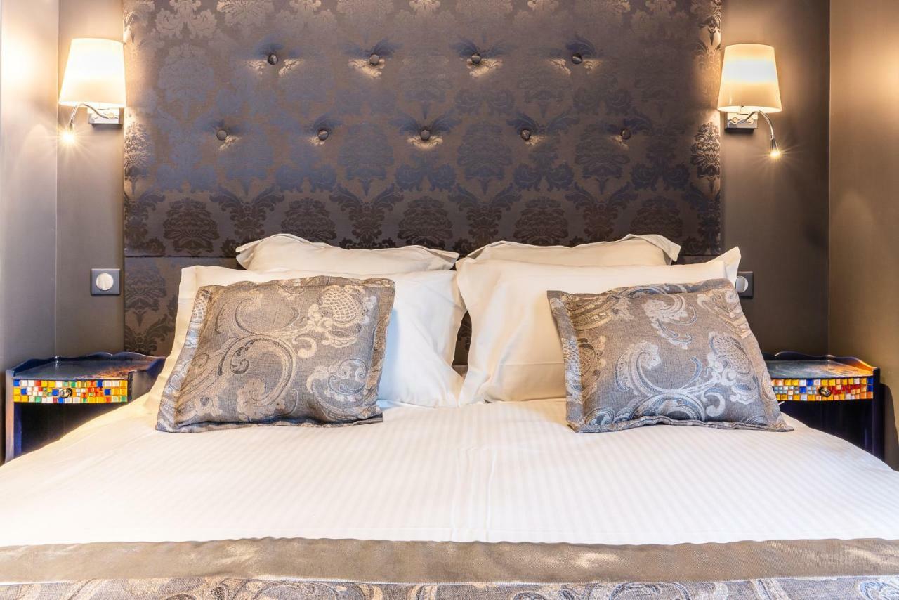 Brit Hotel Privilege Lisieux - La Villa Des Arts Ngoại thất bức ảnh