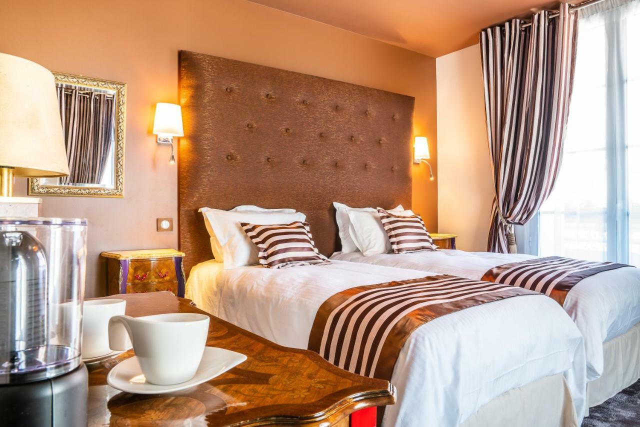 Brit Hotel Privilege Lisieux - La Villa Des Arts Ngoại thất bức ảnh